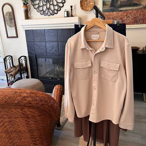 Industry Shacket Womens Size M/M Ivory Jacket with Snaps Retro Minimalist - Picture 16 of 16